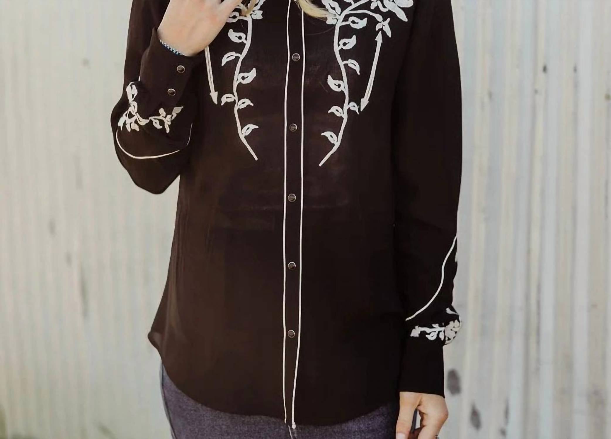 Rodeo Quincy - Veronica Button Up Shirt