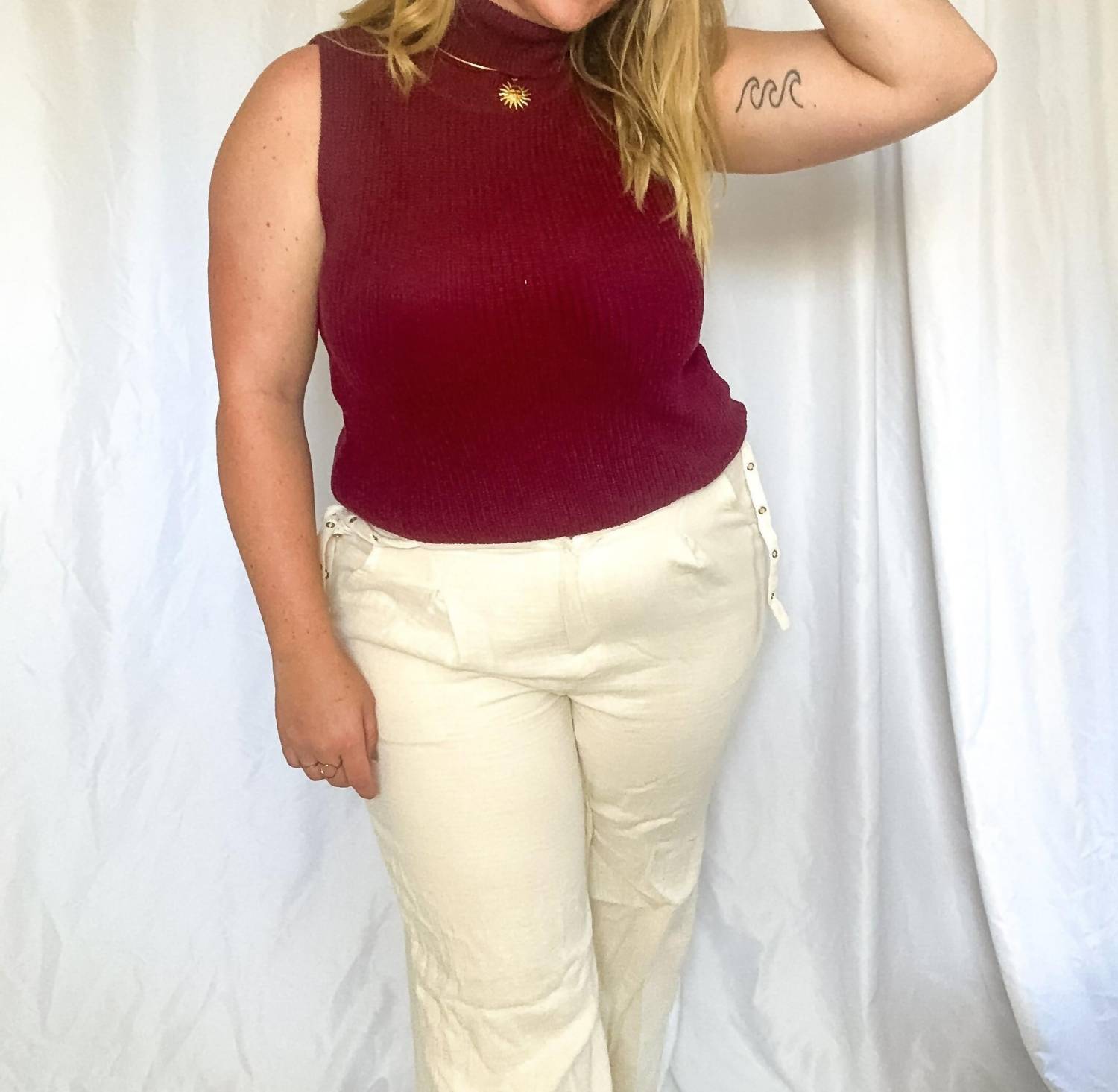 Le Lis - Martini Turtle Neck Knit Top
