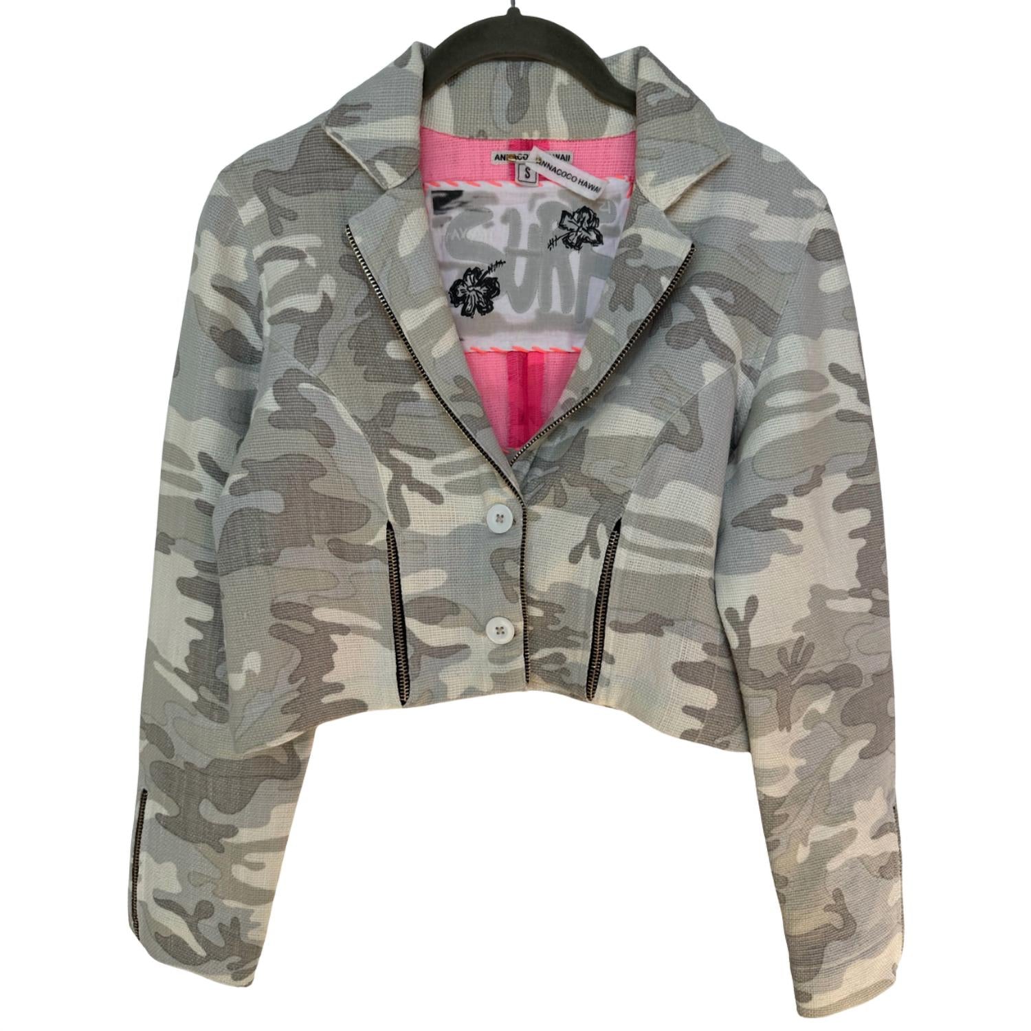 Annacoco Hawaii - Women's Camo Crop Jacket