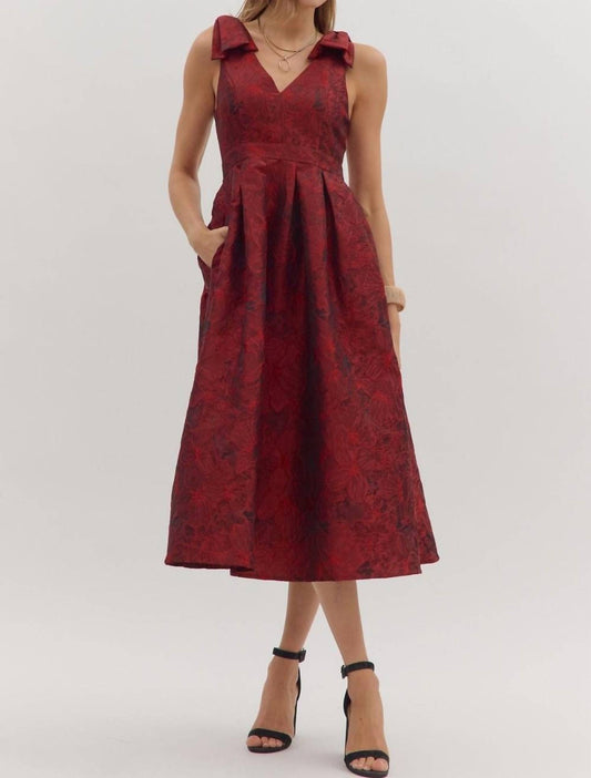 Entro - Celebration Midi Dress