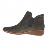 Revere - Women's Damascus Wedged Boot