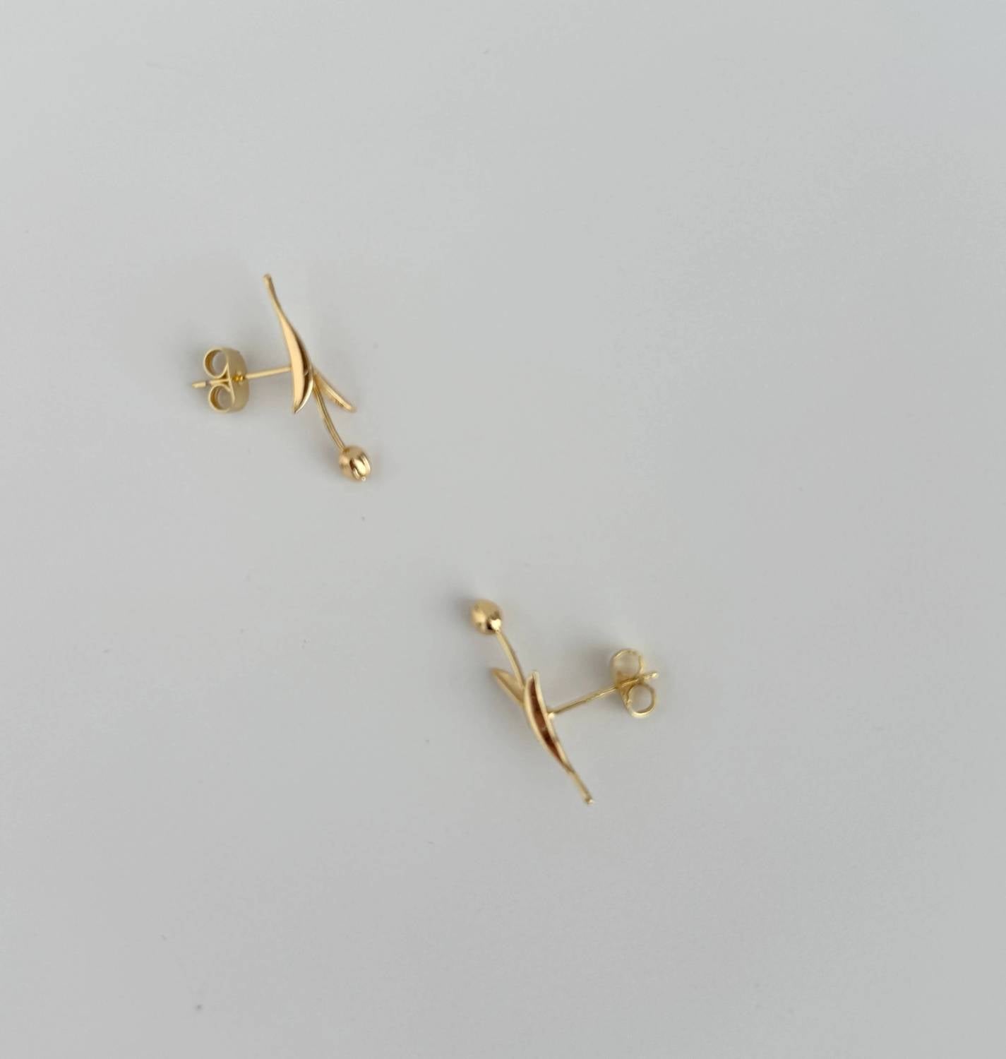 Tramps+Thieves - Women's Tulipan Stud Earrings