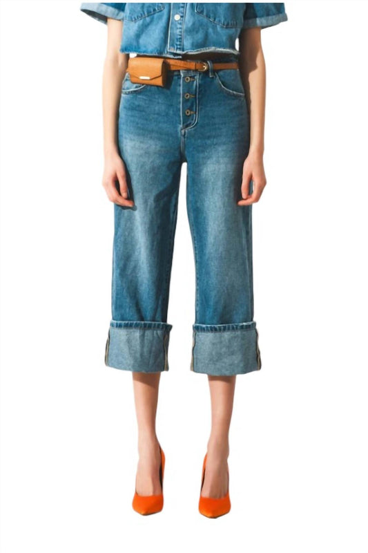 Q2 - Relaxed Jeans with Rolled Hem and Exposed Buttons