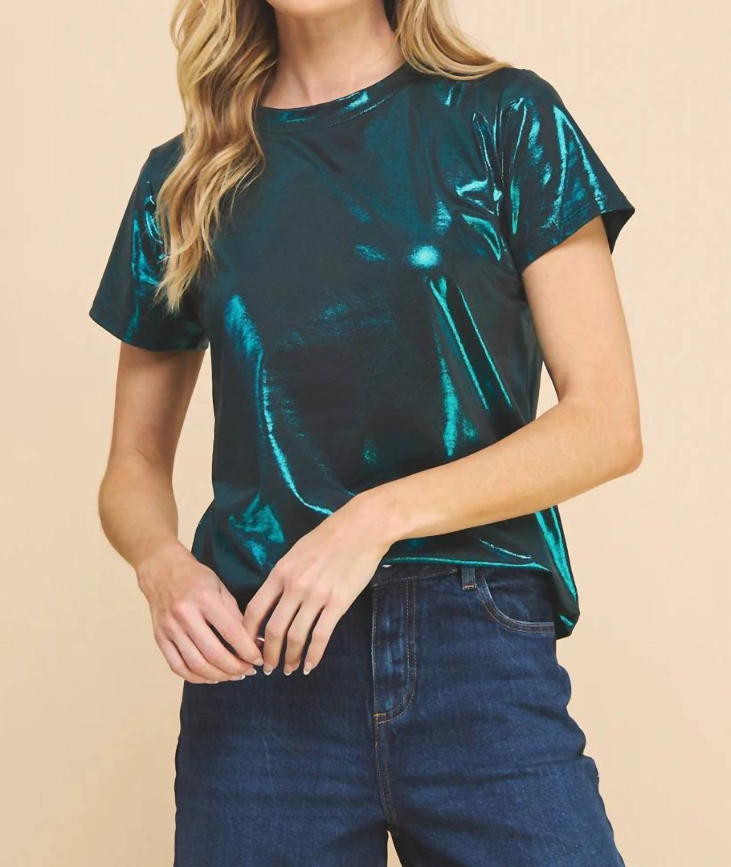 If She Loves - Metallic Short Sleeve Tee