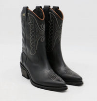 Stivali New York Women's Unstoppable Western Cowboy Boots in black - women's shoe - detail view