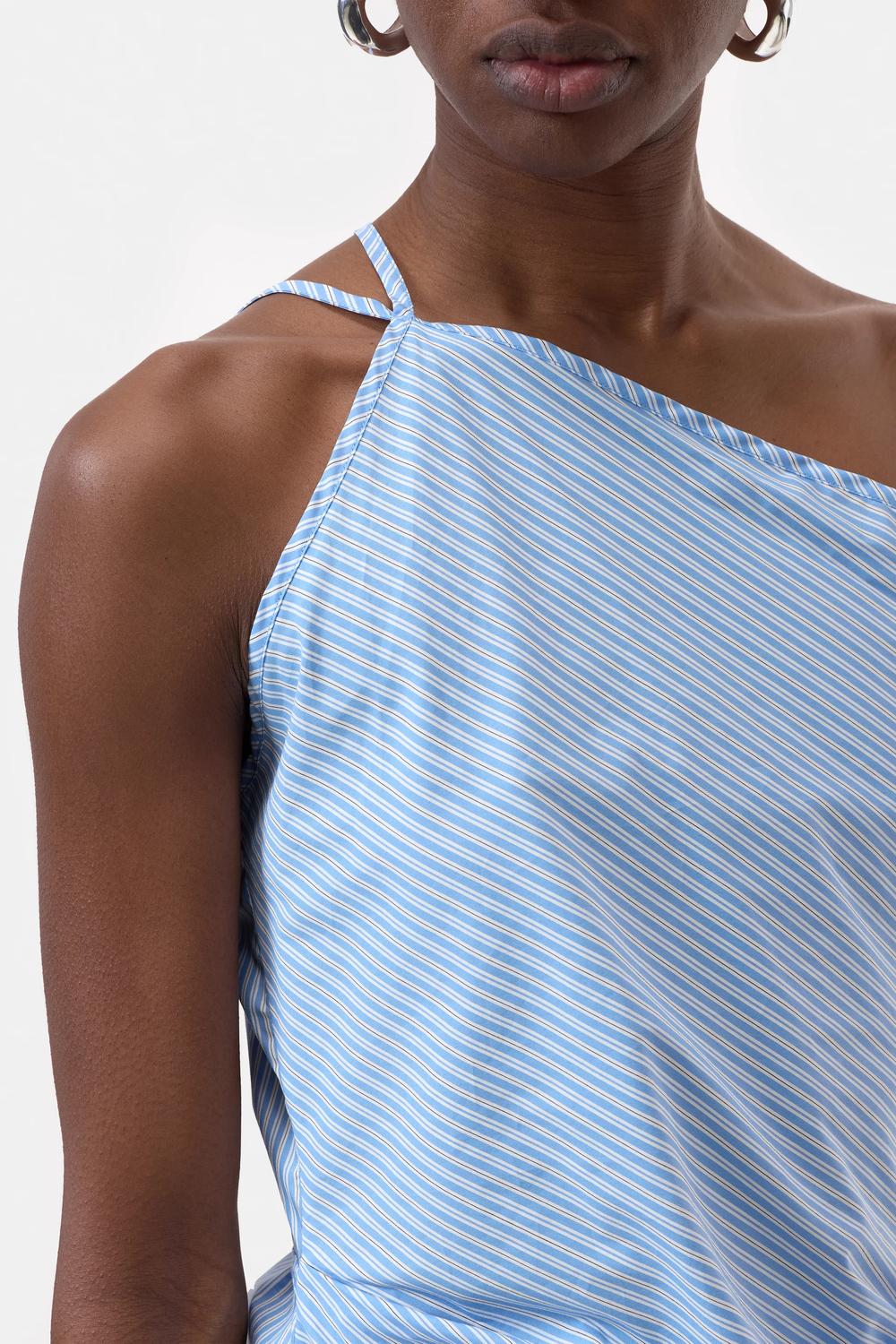 Closed - Wrap Top