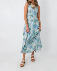 In February - Watercolor Nymphéas Floral Midi Dress
