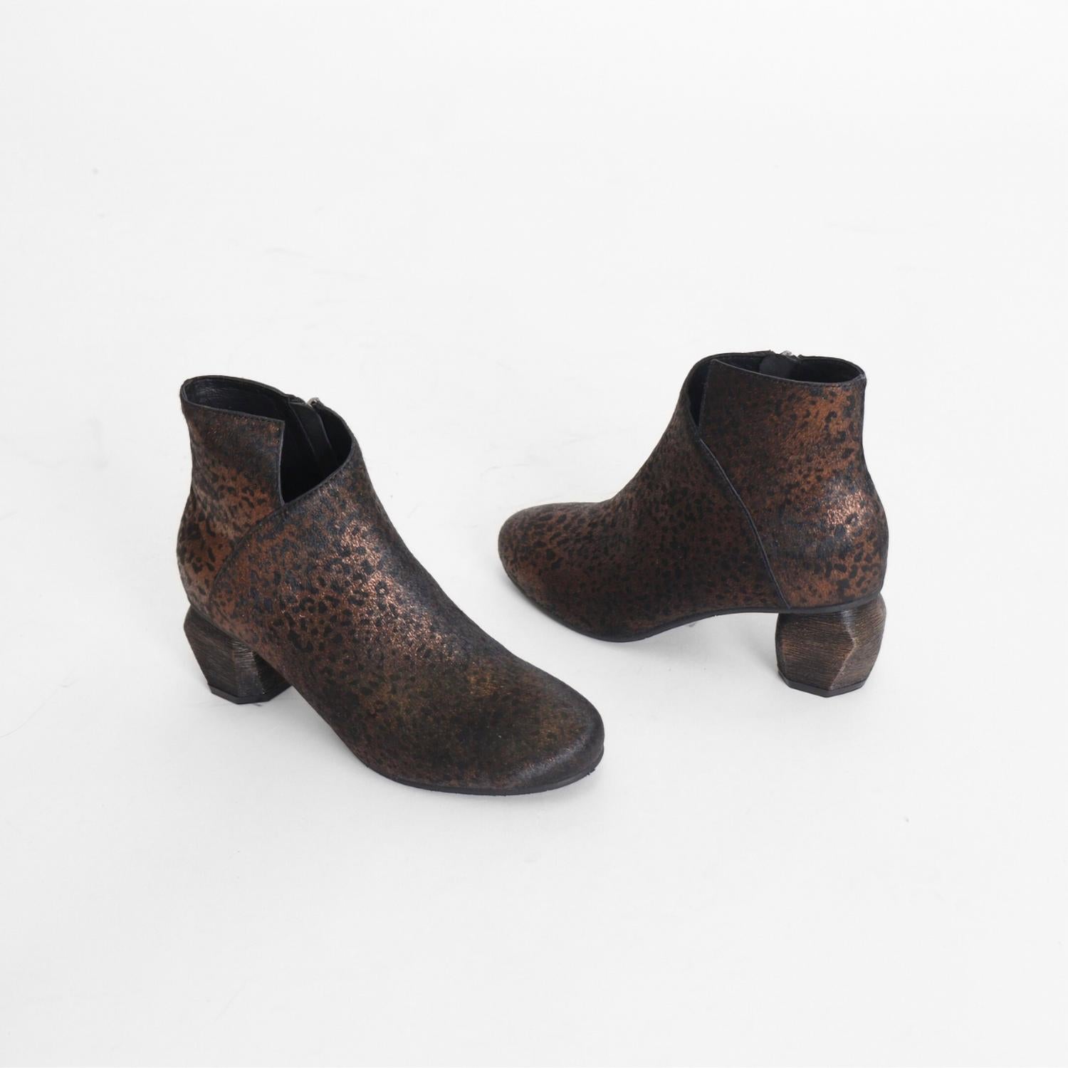 Antelope - Women's Greta Textured Ankle Boot