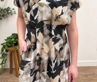 Fancy Dream Usa - Leaf Print Wide Shoulder Dress