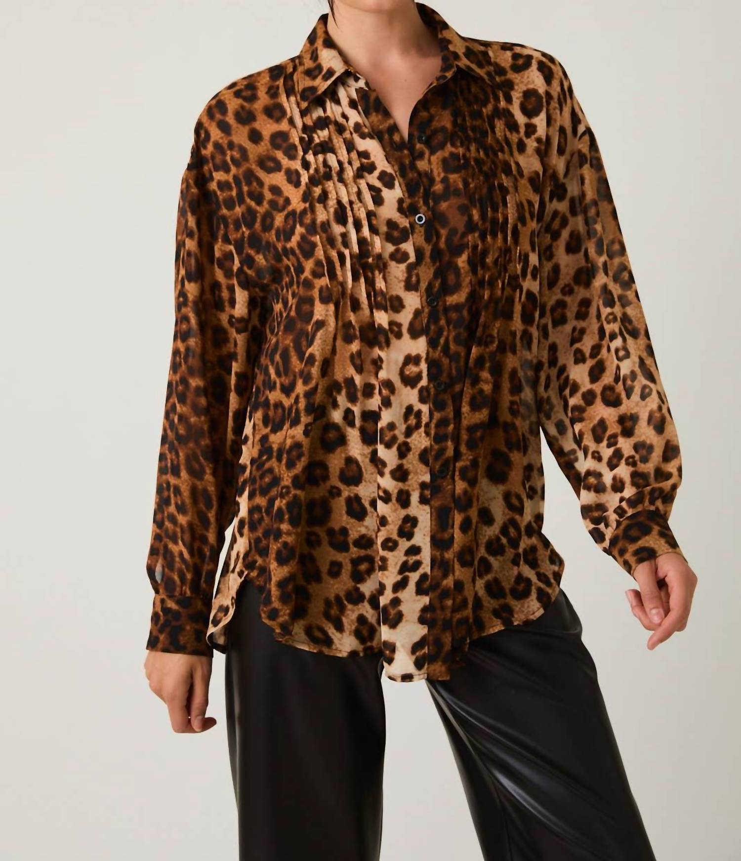 Le Lis - Sydney Leopard Print Blouse