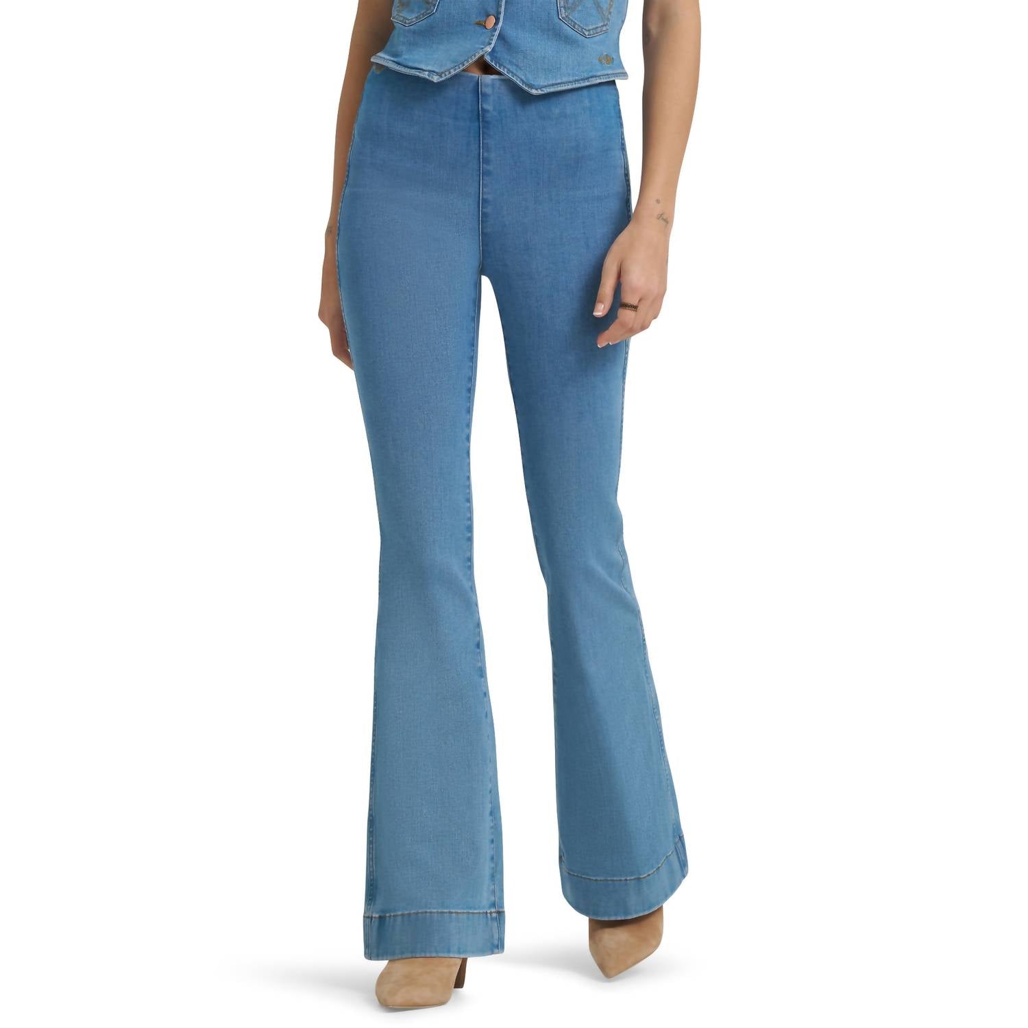 Wrangler - Lainey Wilson Novelty Pull-on Flare Jean