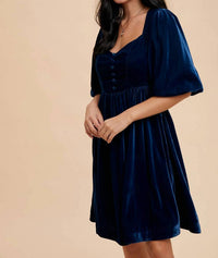 In-Loom - Sweetheart Velvet Mini Dress