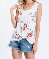 7Th Ray - Floral Button Back Top
