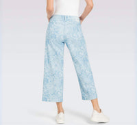 MAC Jeans Dream Culotte Wide Cropped Leg Jean in cloudy blue - women's jeans - detail view