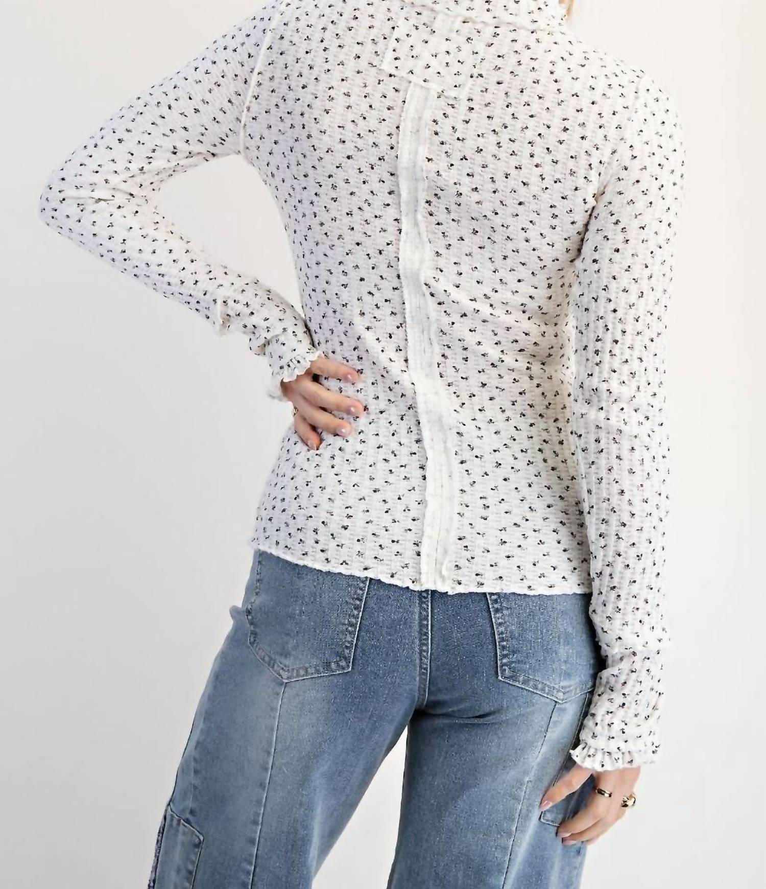 Easel - Floral Printed Thermal Fitted Top