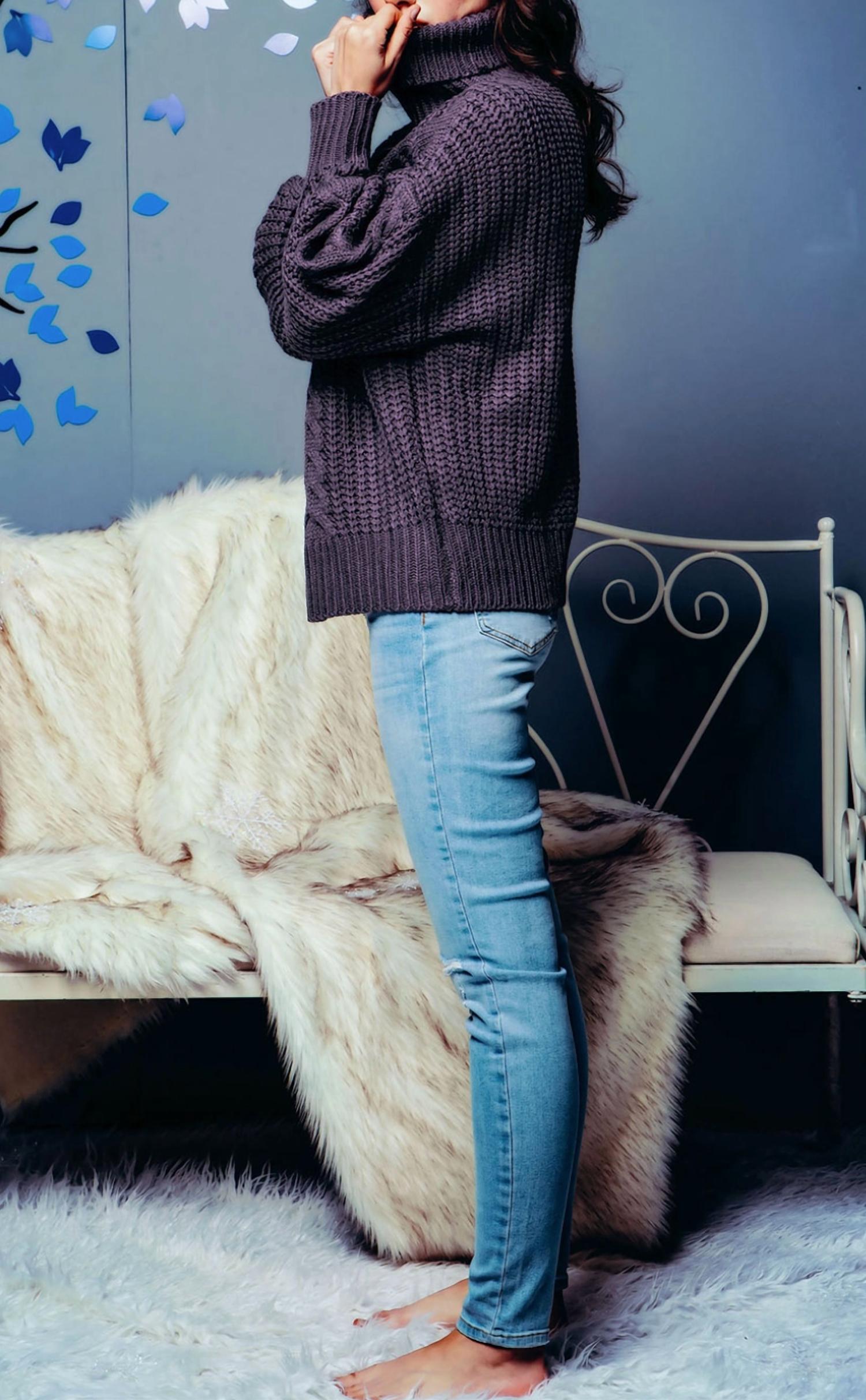 CABLE-KNIT TURTLENECK SWEATER