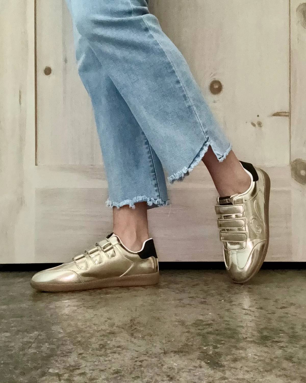 Vintage Havana - Women's Foil Velcro Strap Shoes