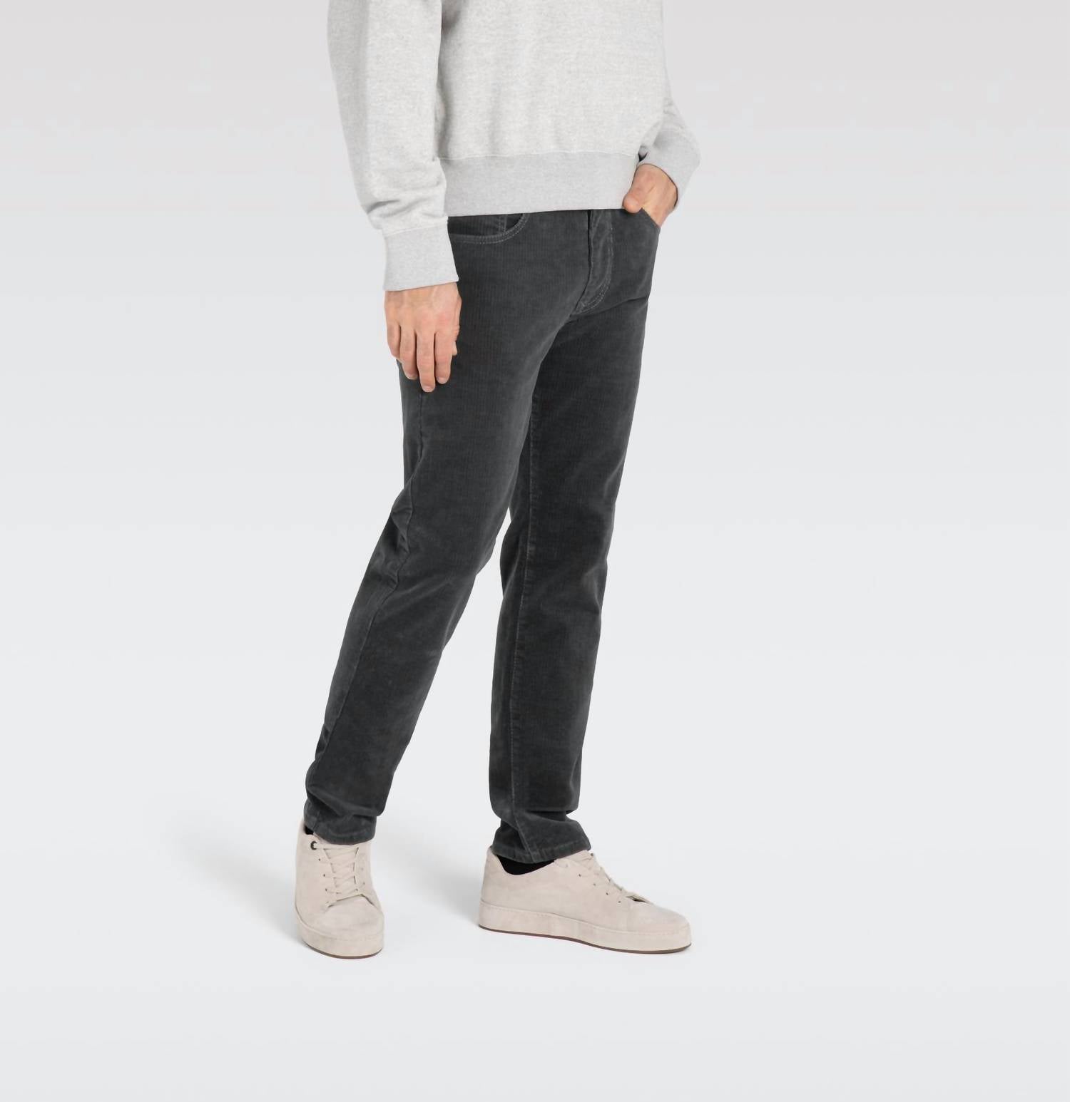 MAC Jeans Arne Corduroys Jeans in washed black - men's jeans