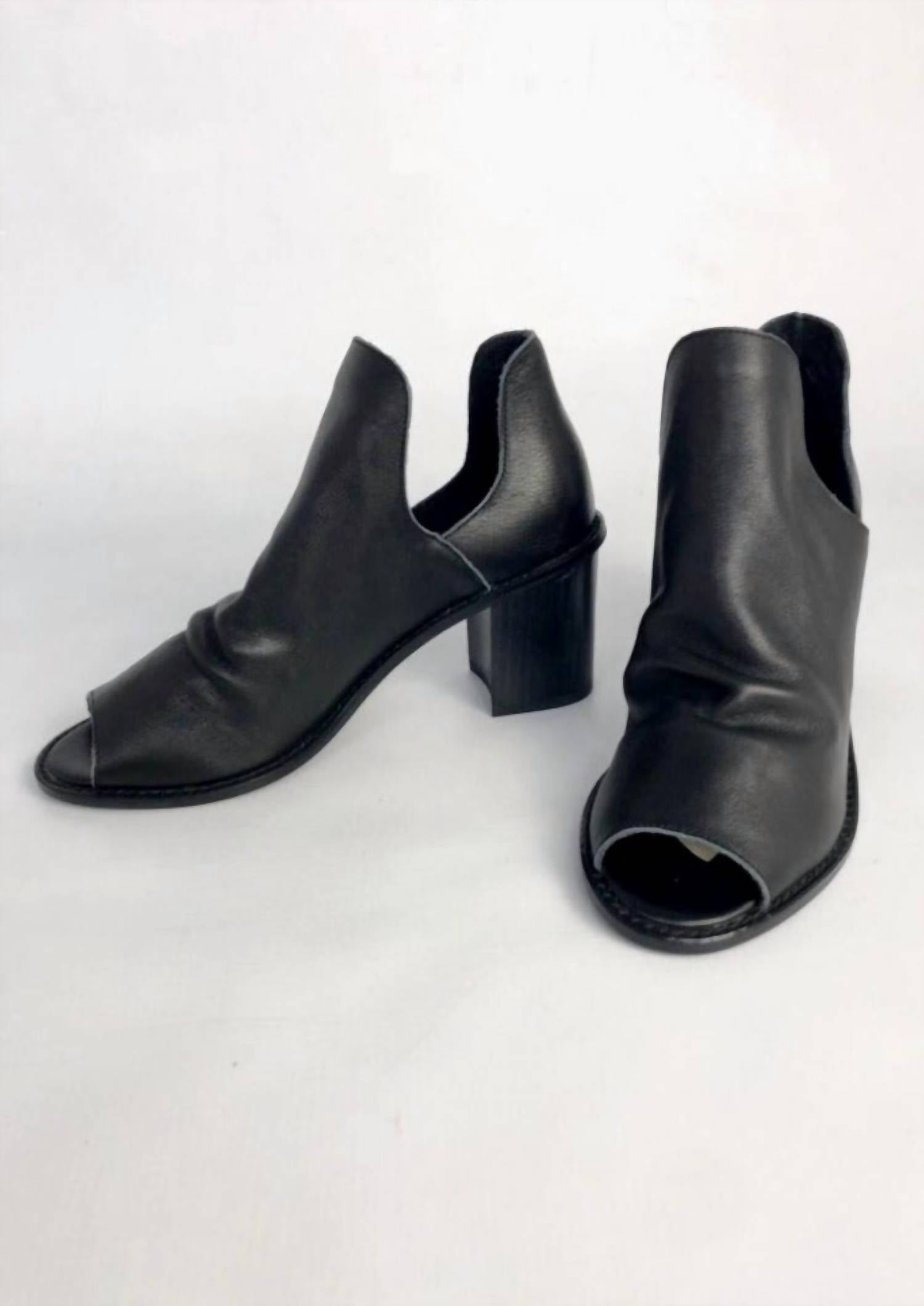 Kristin Cavallari For Chinese Laundry - Women's Carlita Peep Toe Bootie