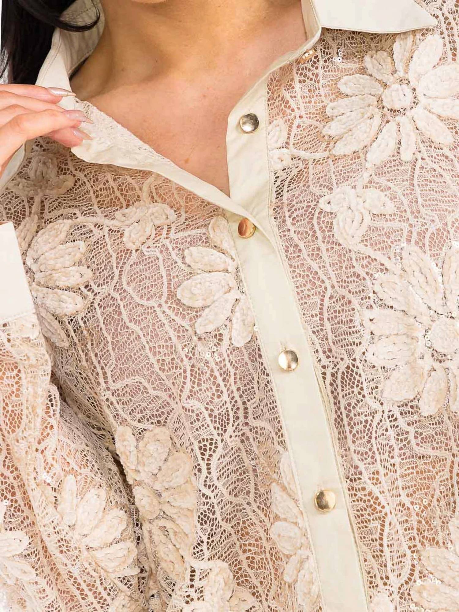 Surelymine - Floral Lace Contrast Button-up Blouse
