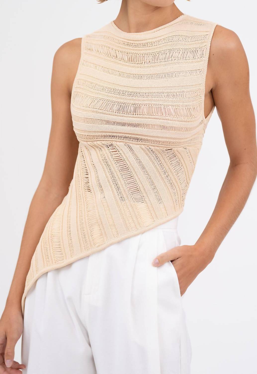Nonchalant Label - Banks Sleeveless Top