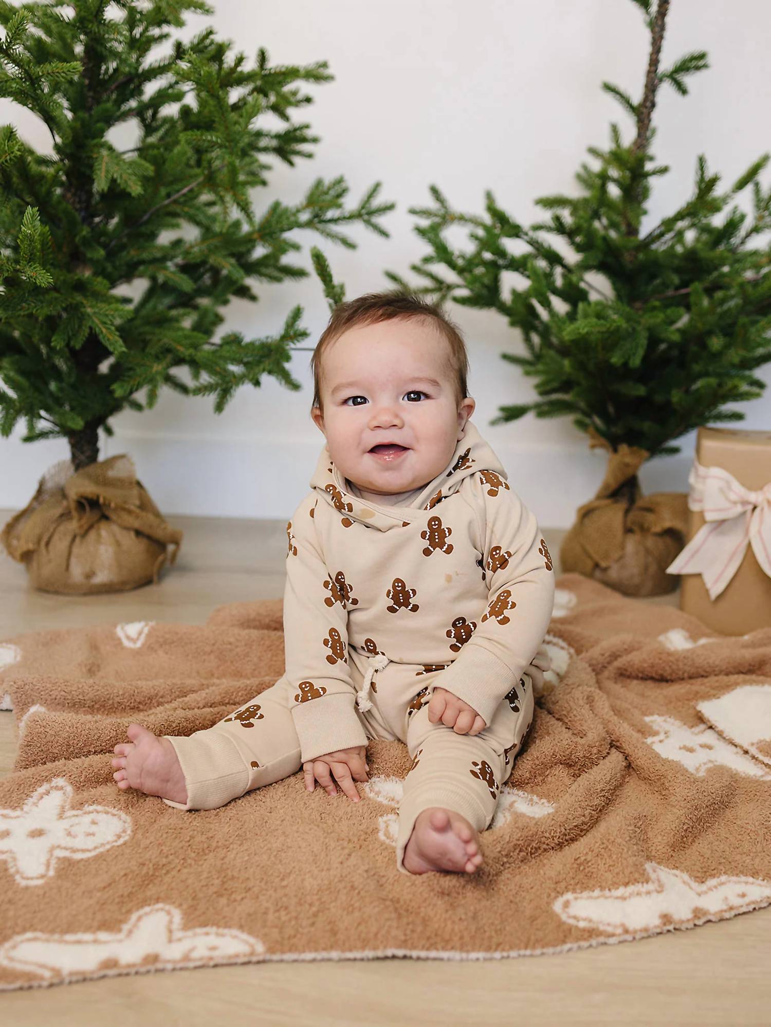 MEBIE BABY Gingerbread Hooded French Terry Set in cream - item - alternate view