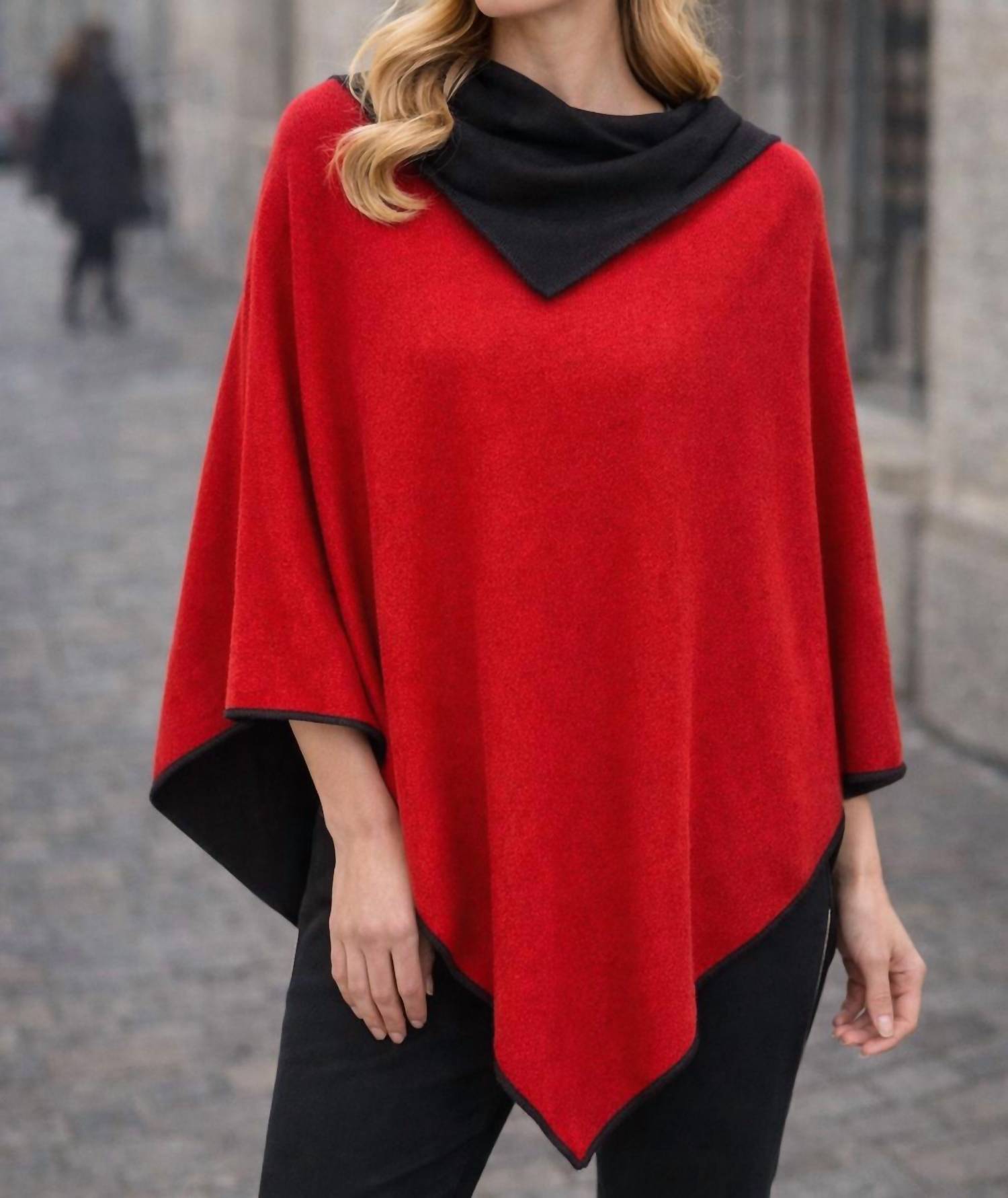 Rapti Fashion Cashmere poncho in red black - women's sweater