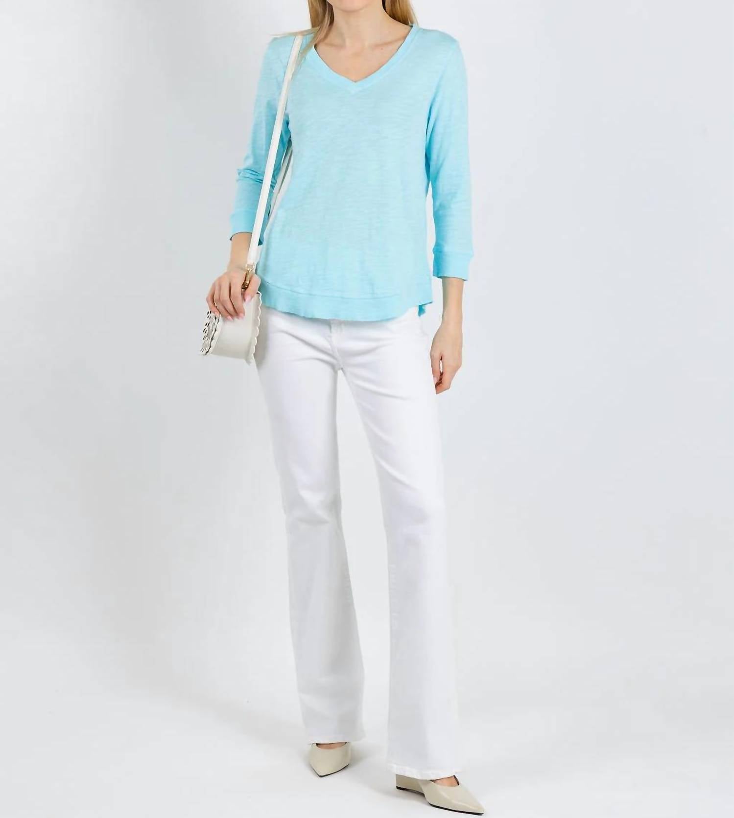 Elliott Lauren - 3/4 Sleeve V-neck Tee