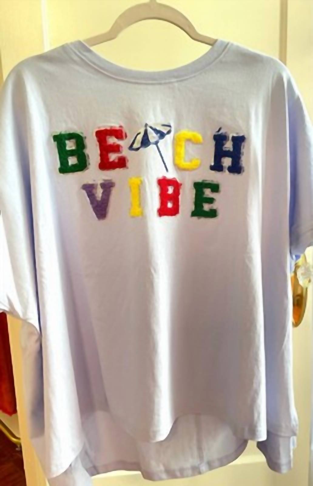 Fantastic Fawn - Women's Loose Fit Beach Patch Tee