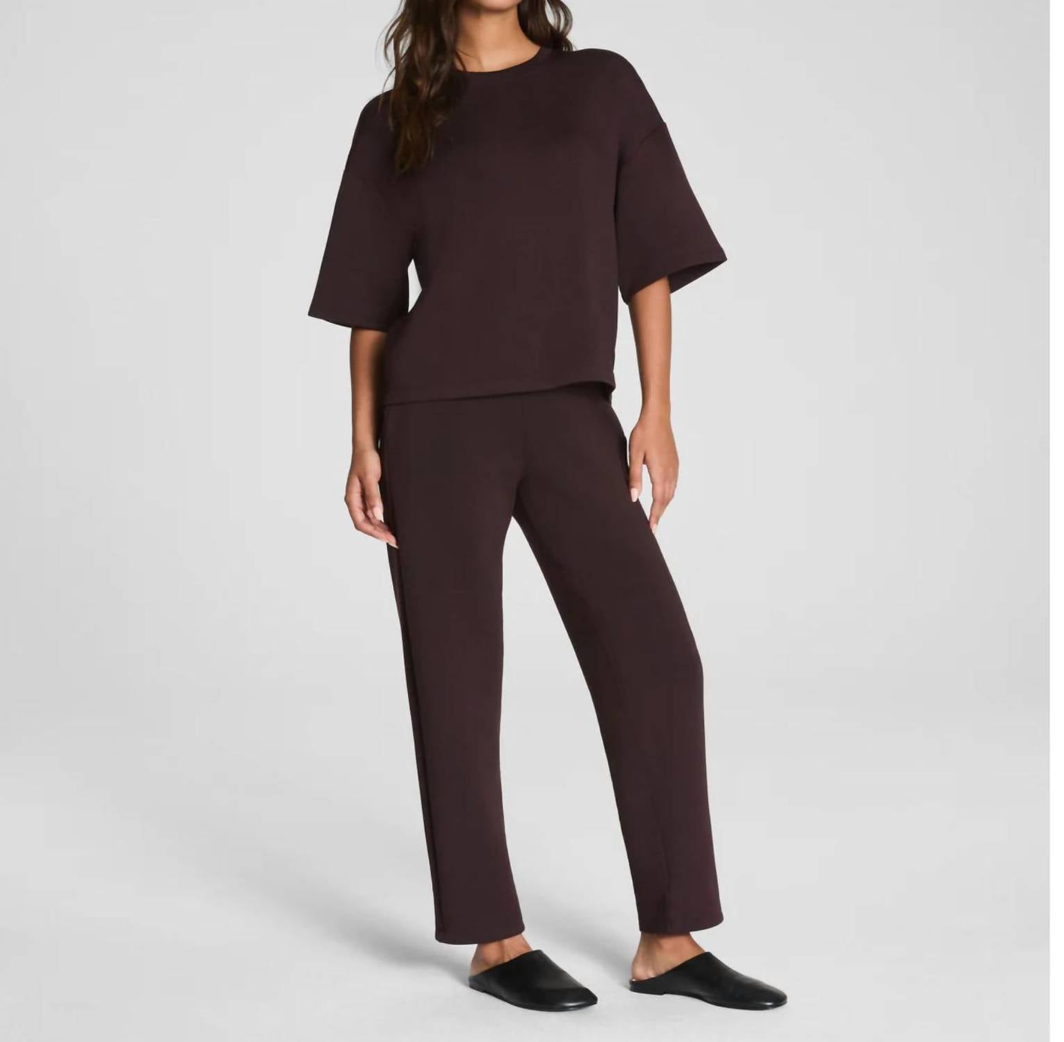 Spanx - Airessential Slim Straight Pant