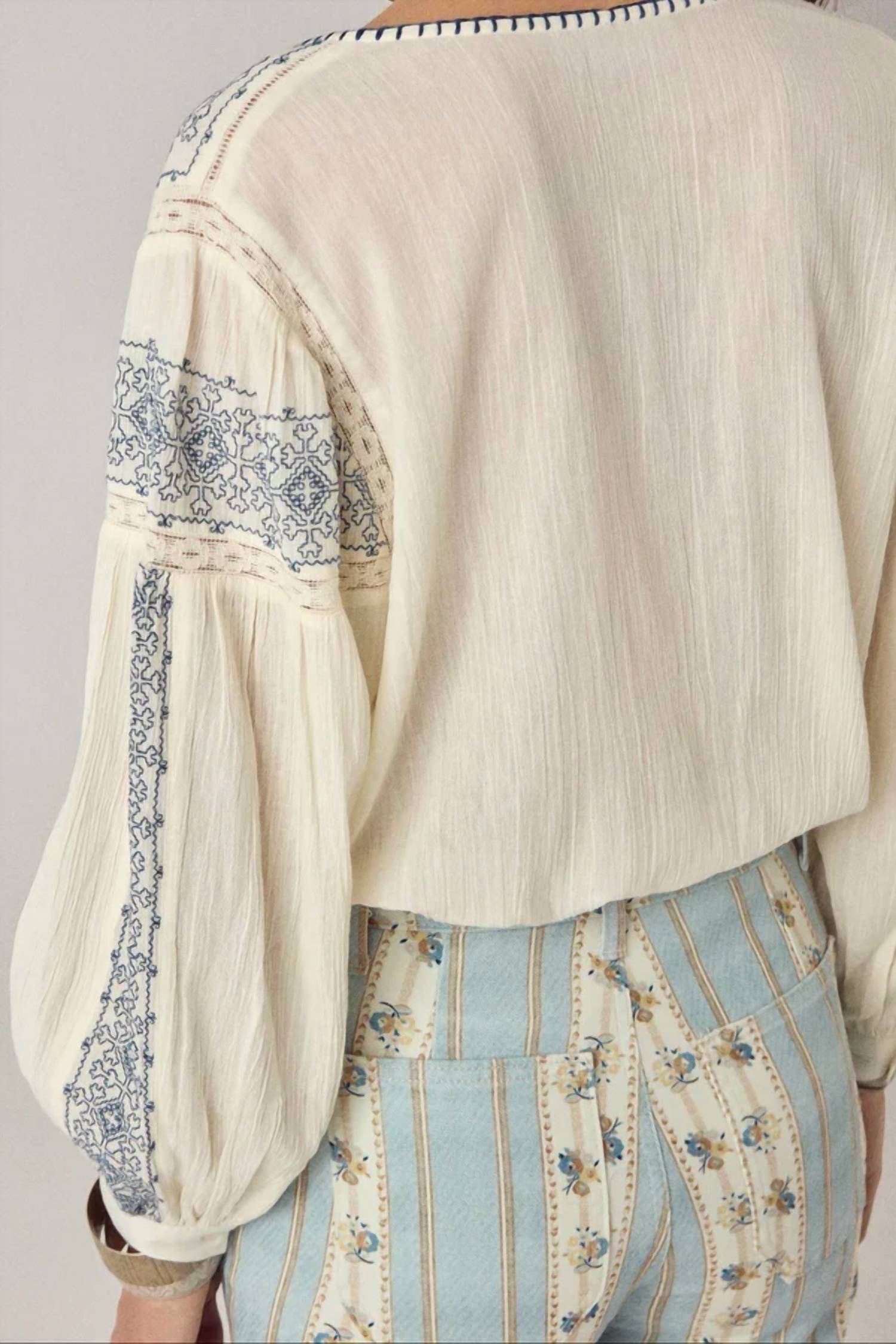 Maison Hotel - Claudia Embroidery Blouse
