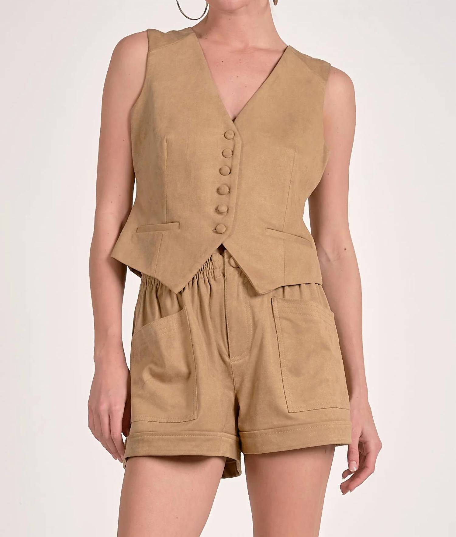 ELAN Elastic Waist Short in sand - women's shorts