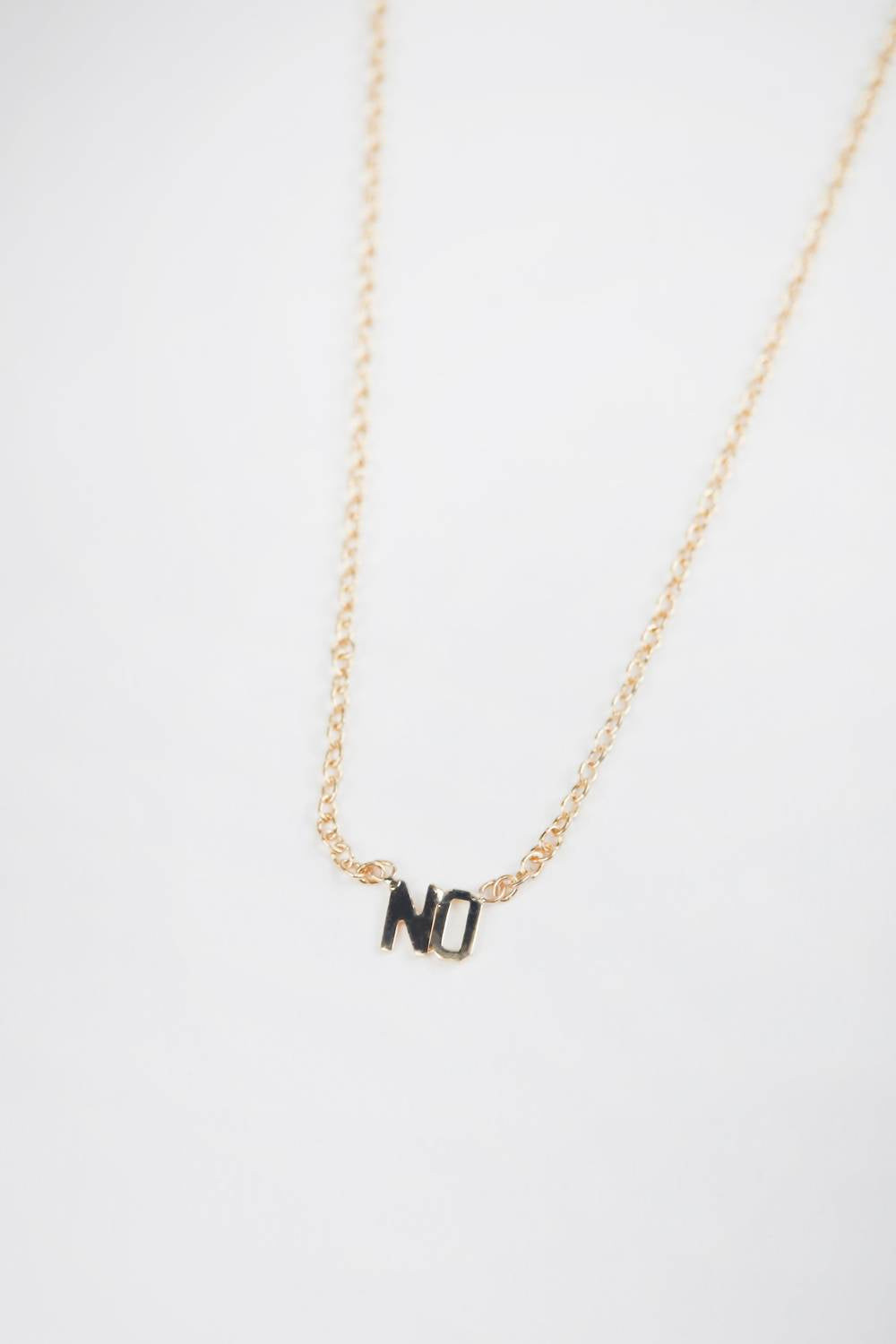 NO NECKLACE
