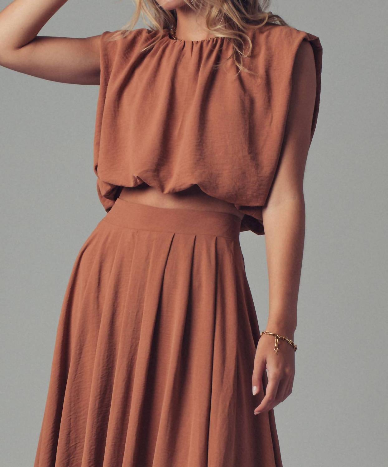 Urban Daizy - Back Tie Sleeveless Top