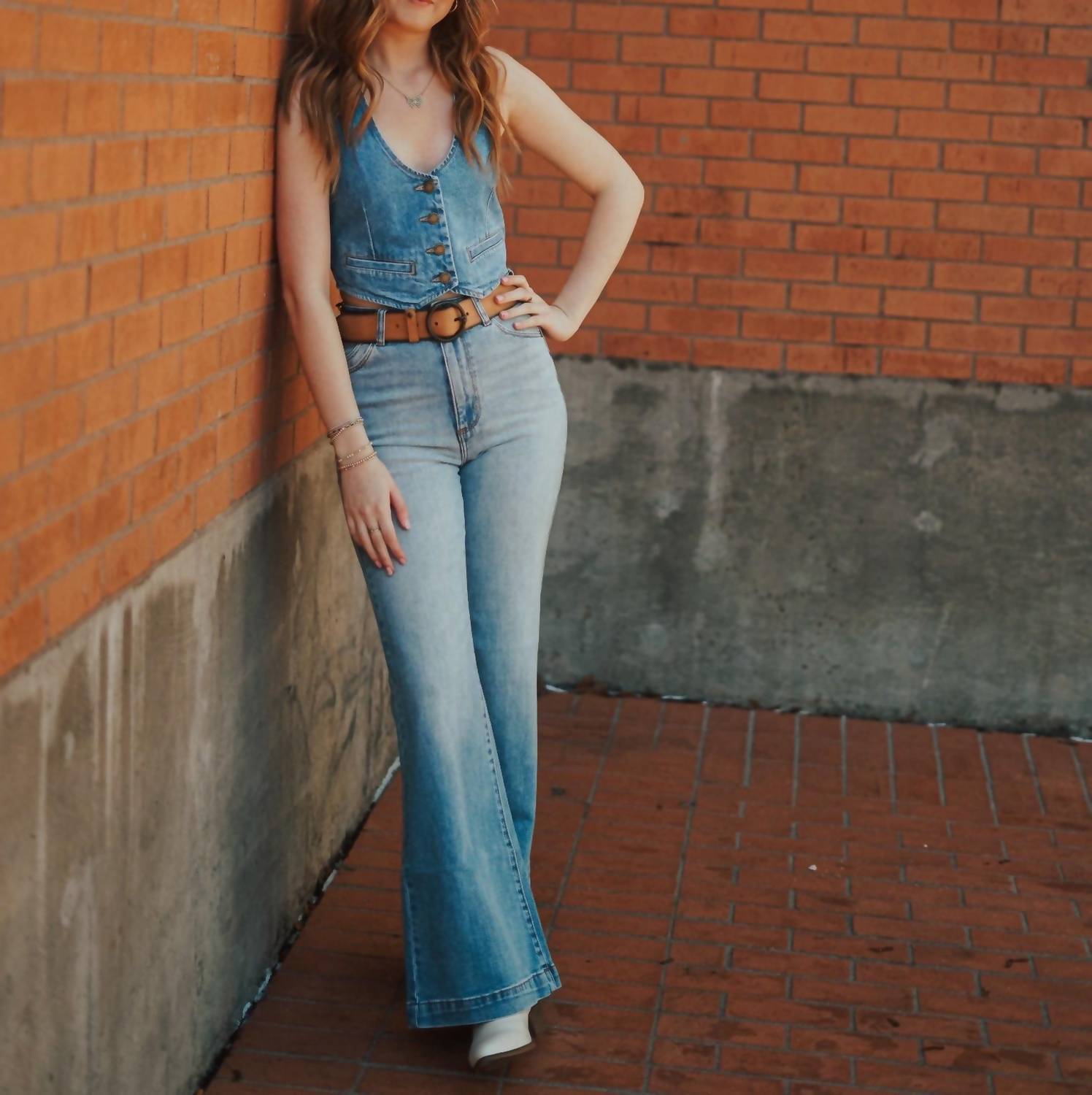ROLLA'S Eastcoast Flare Jeans in kate blue - women's jeans - detail view