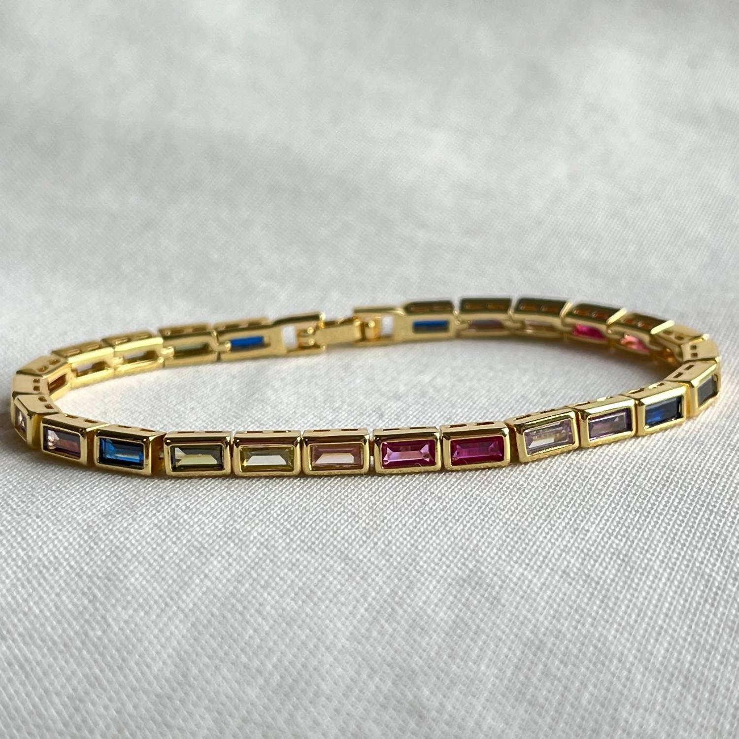 Sahira Jewelry Design - Women's Lainey Rainbow Tennis Bracelet