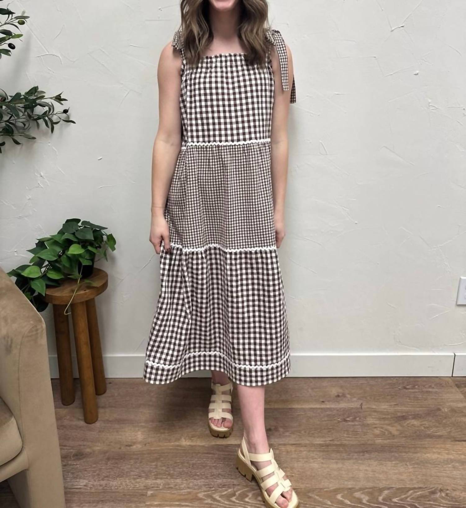 Wishlist - Lightweight Everyday Gingham Tiered Midi Dress