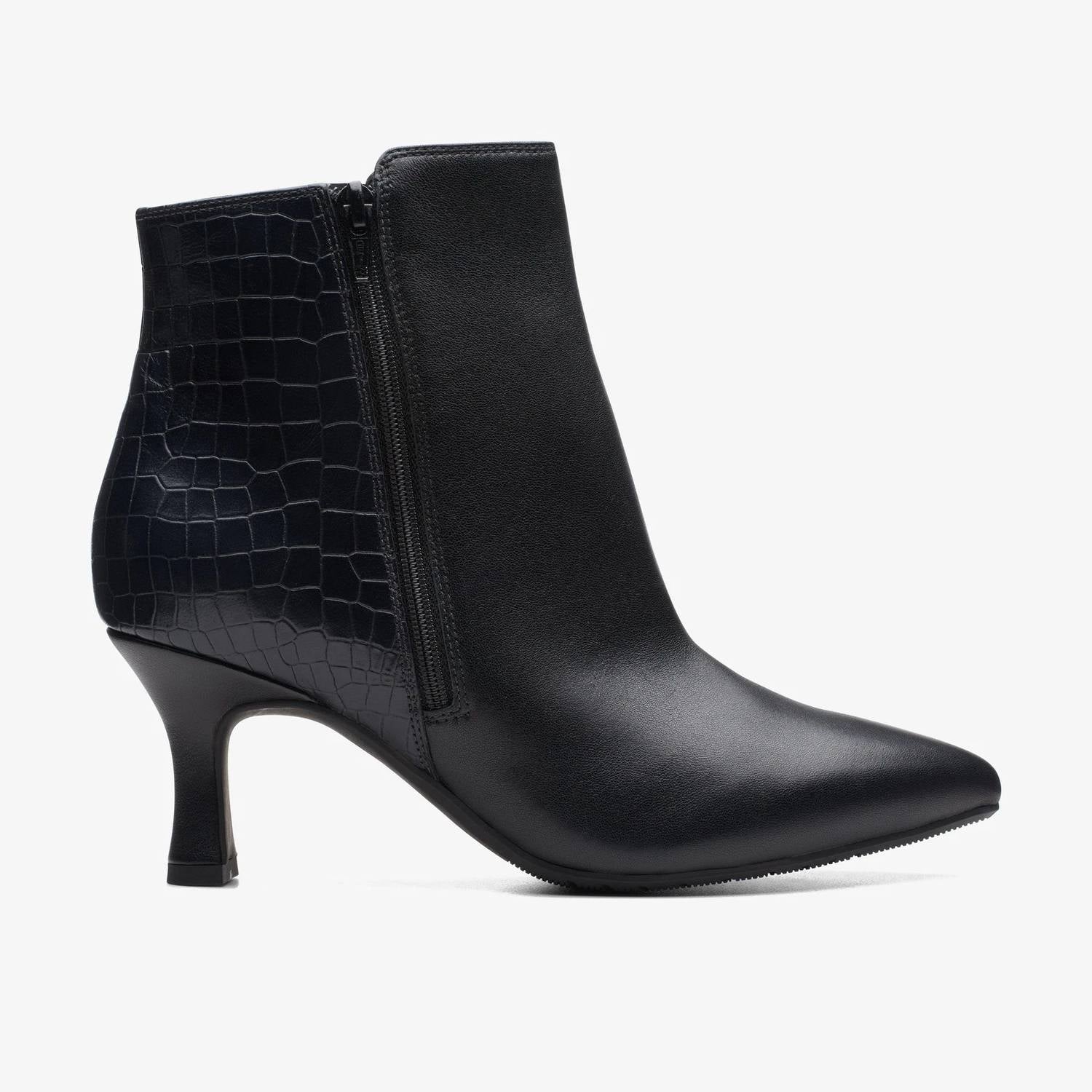 Clarks - Women's Kataleyna Glow Pointed Ankle Boots