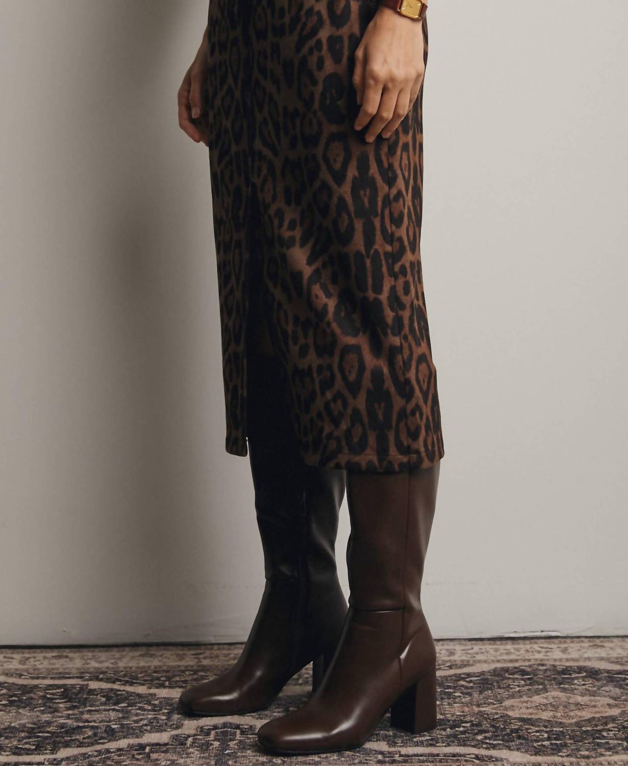 Forte - Leopard Stretch Pencil Skirt