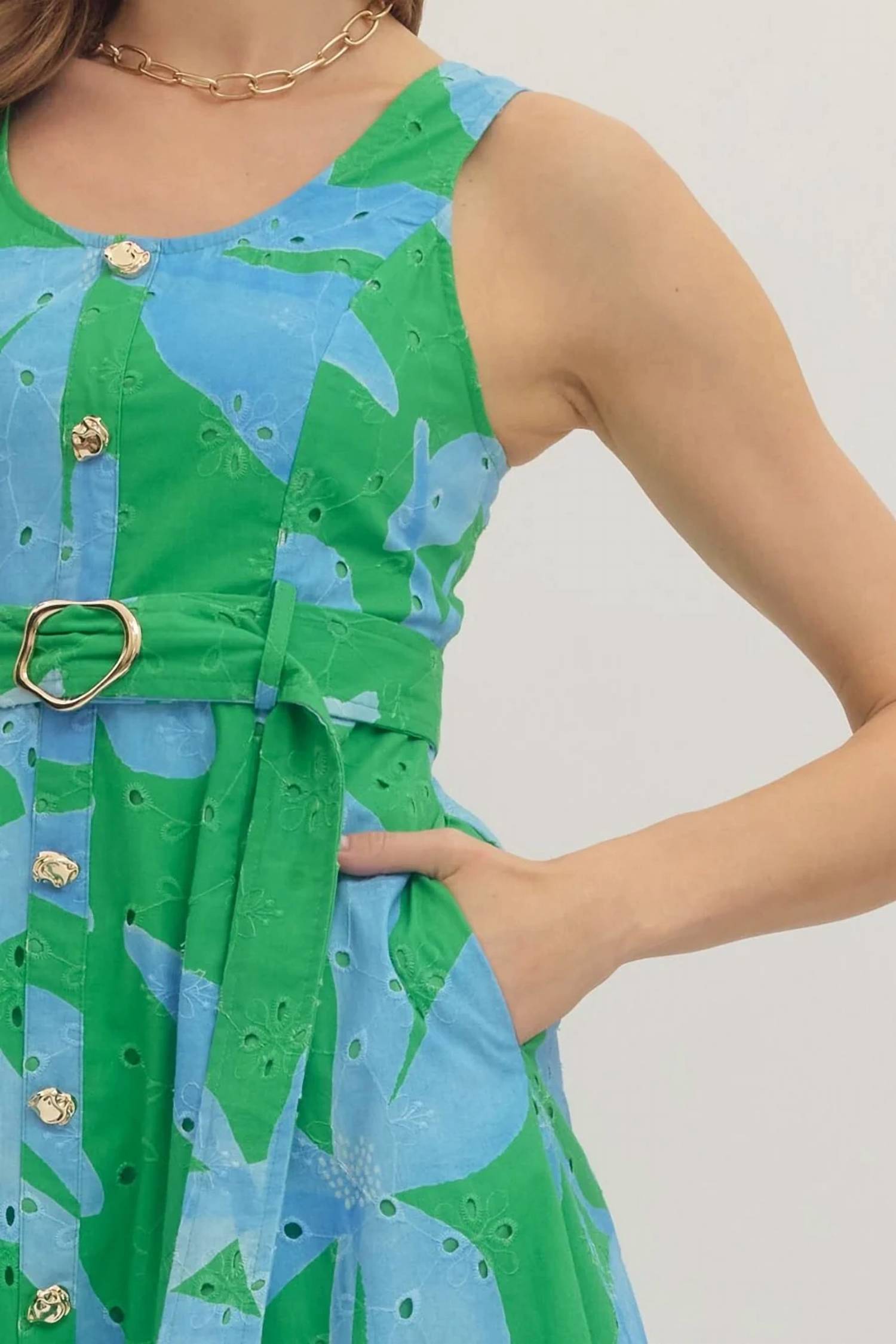 Entro - Vibrant Floral Print Midi Dress