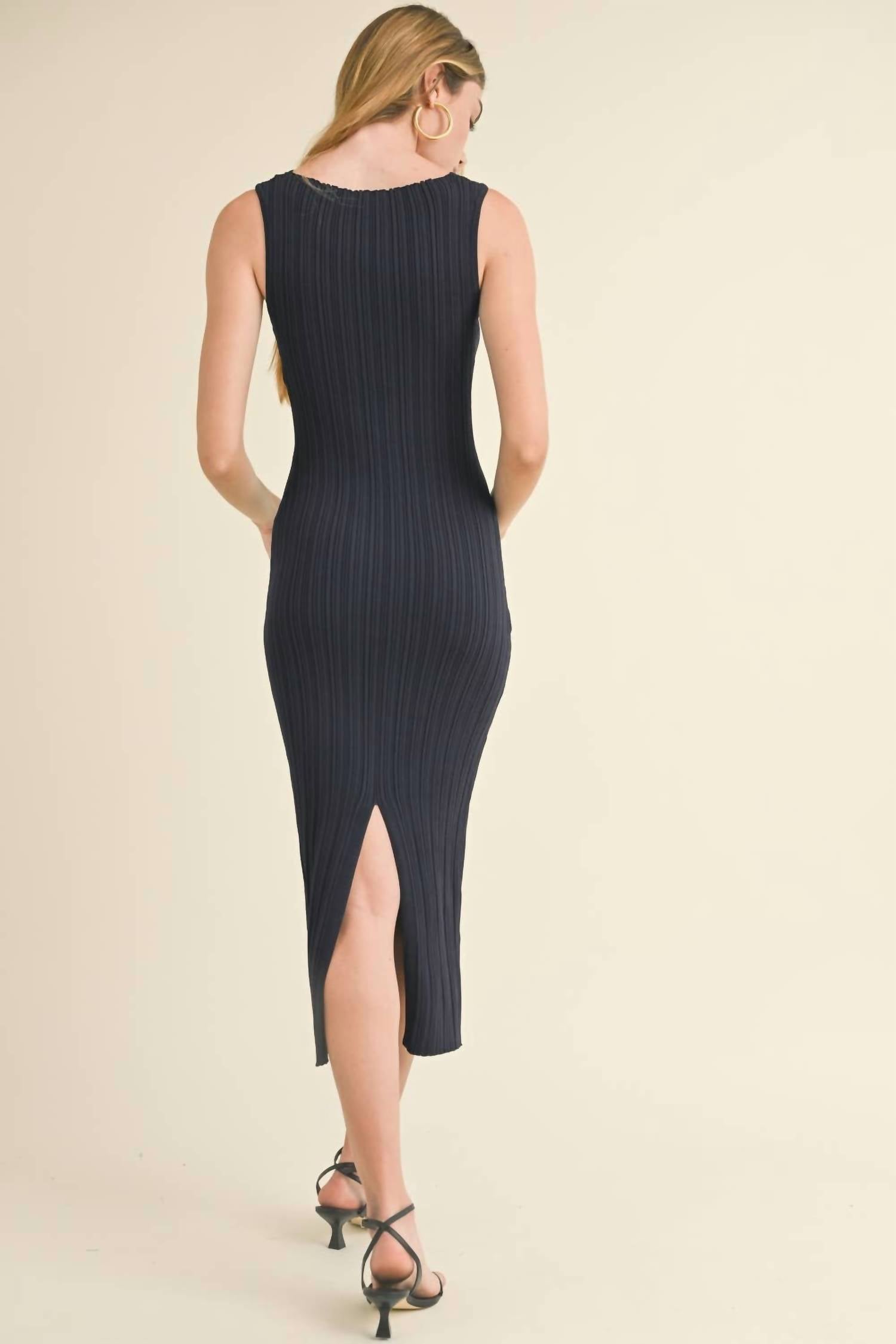 Miou Muse - Rib Knit Sleeveless Midi Dress