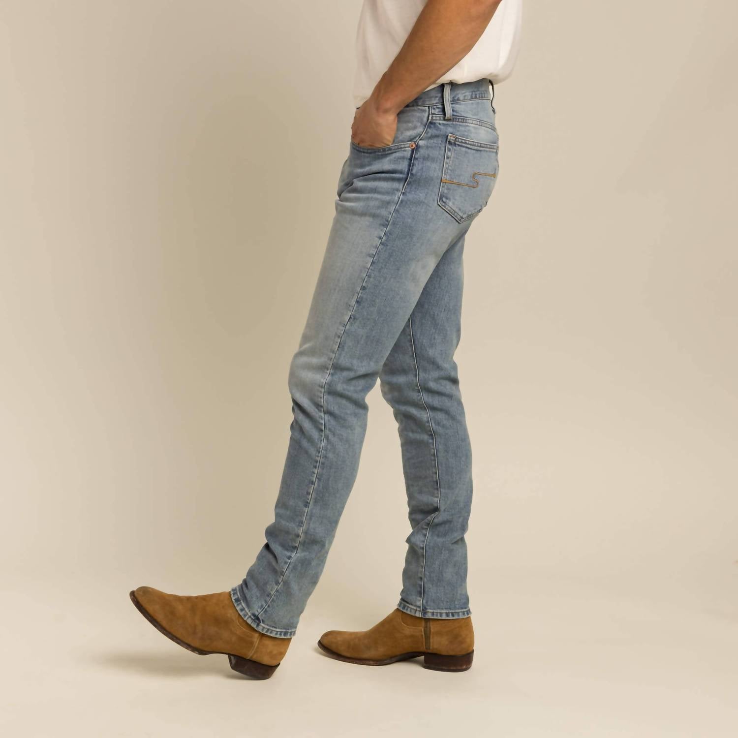 Sendero Provisions Co. The Hueco Jean in el paso wash - men's jeans - detail view