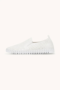 Ilse Jacobsen Men's Tulip 140 Comfort Shoes in white - men's loafer - detail view