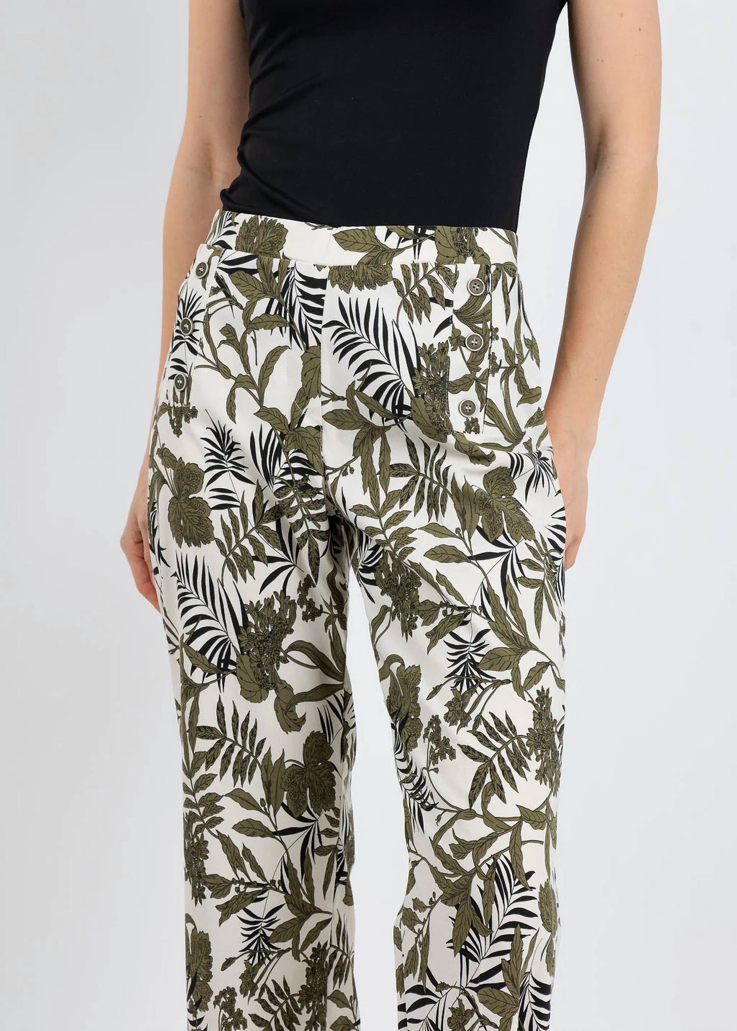 Tinta Style - Kiana Printed Crop Pants