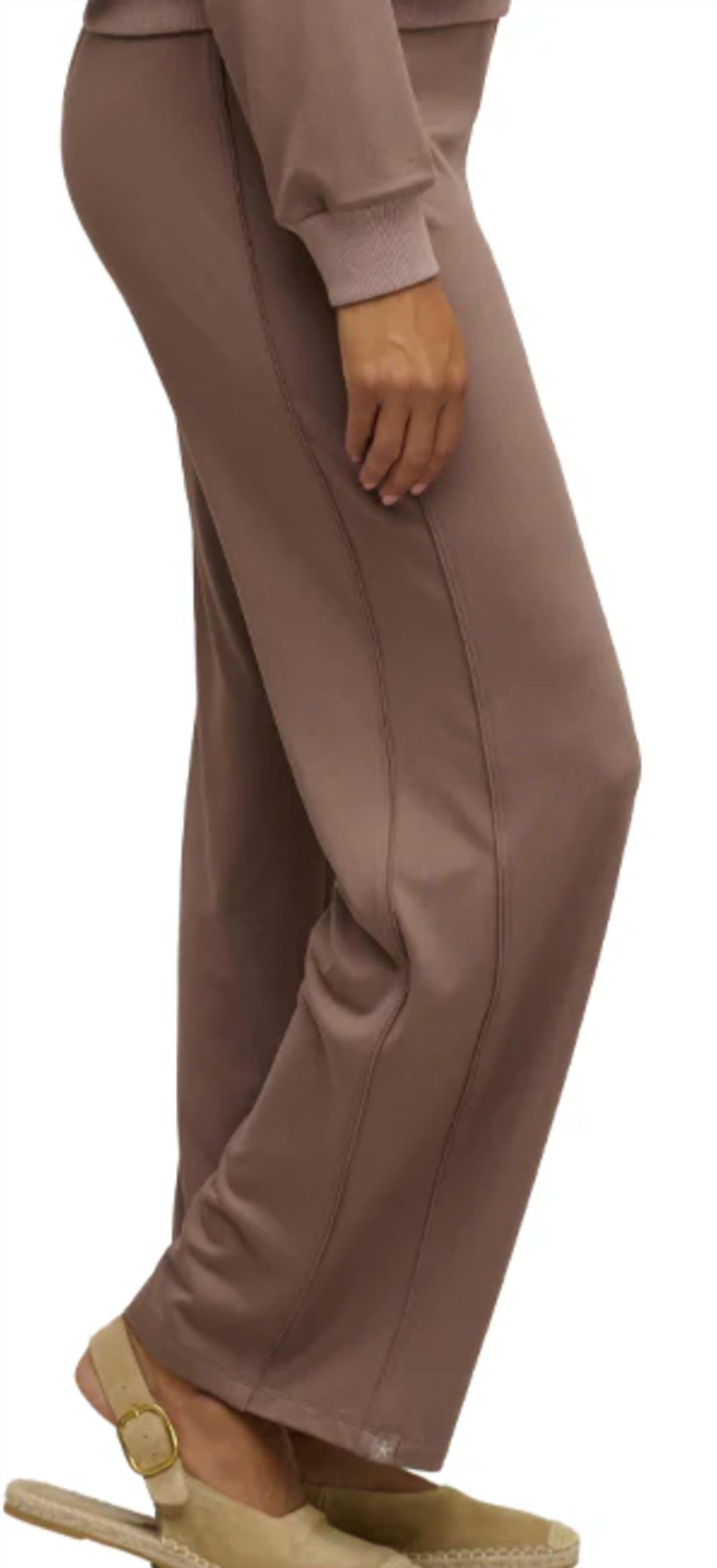 BAREFOOT DREAMS Women's Butterchic Pant With Piping in sable - women's pants - detail view