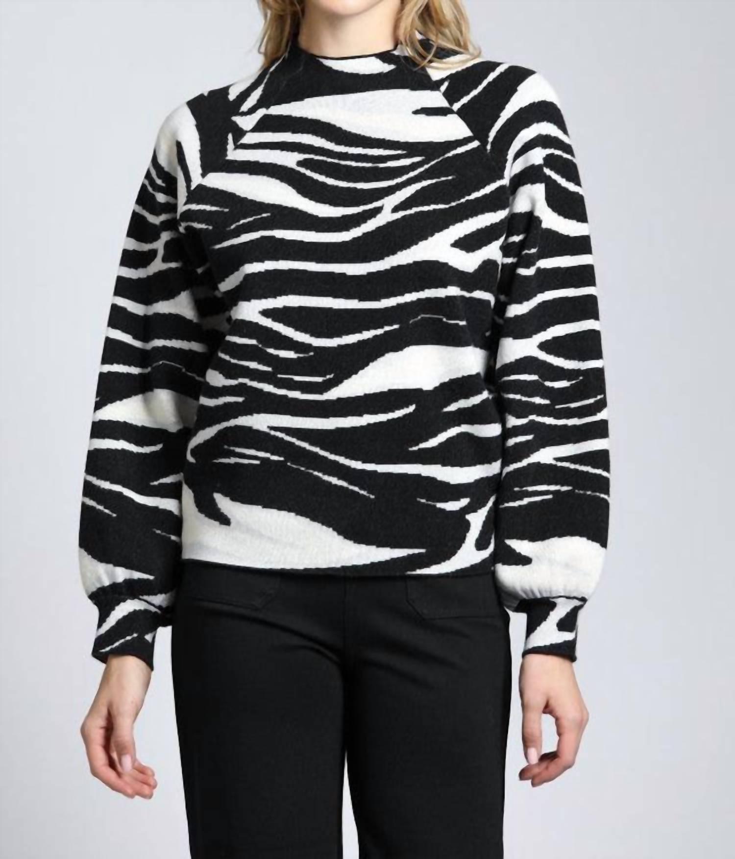 Apny - Zebra Print Sweater With Puff Sleeve