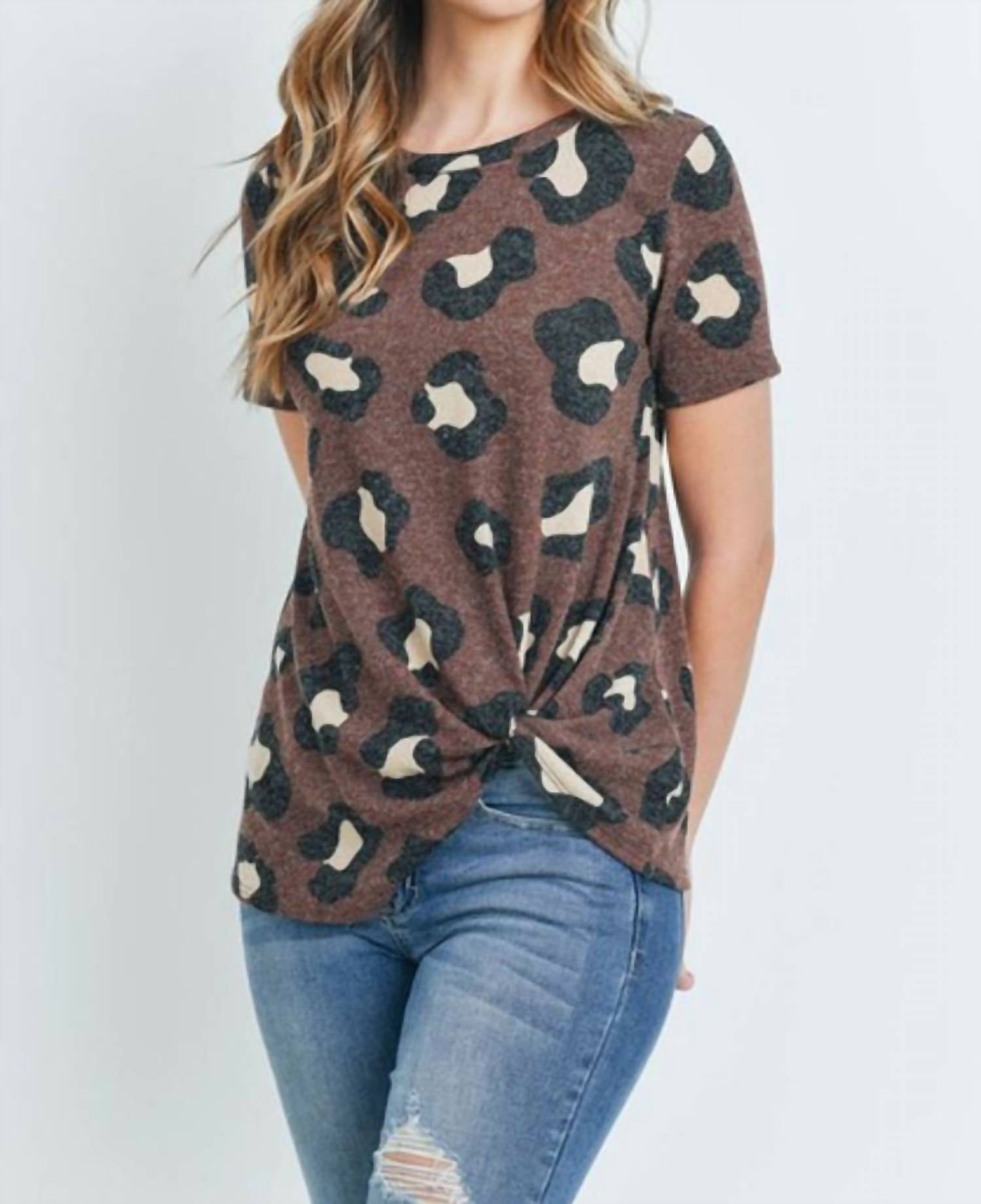 Perfect Peach - Leopard Short Sleeved Tie Knot