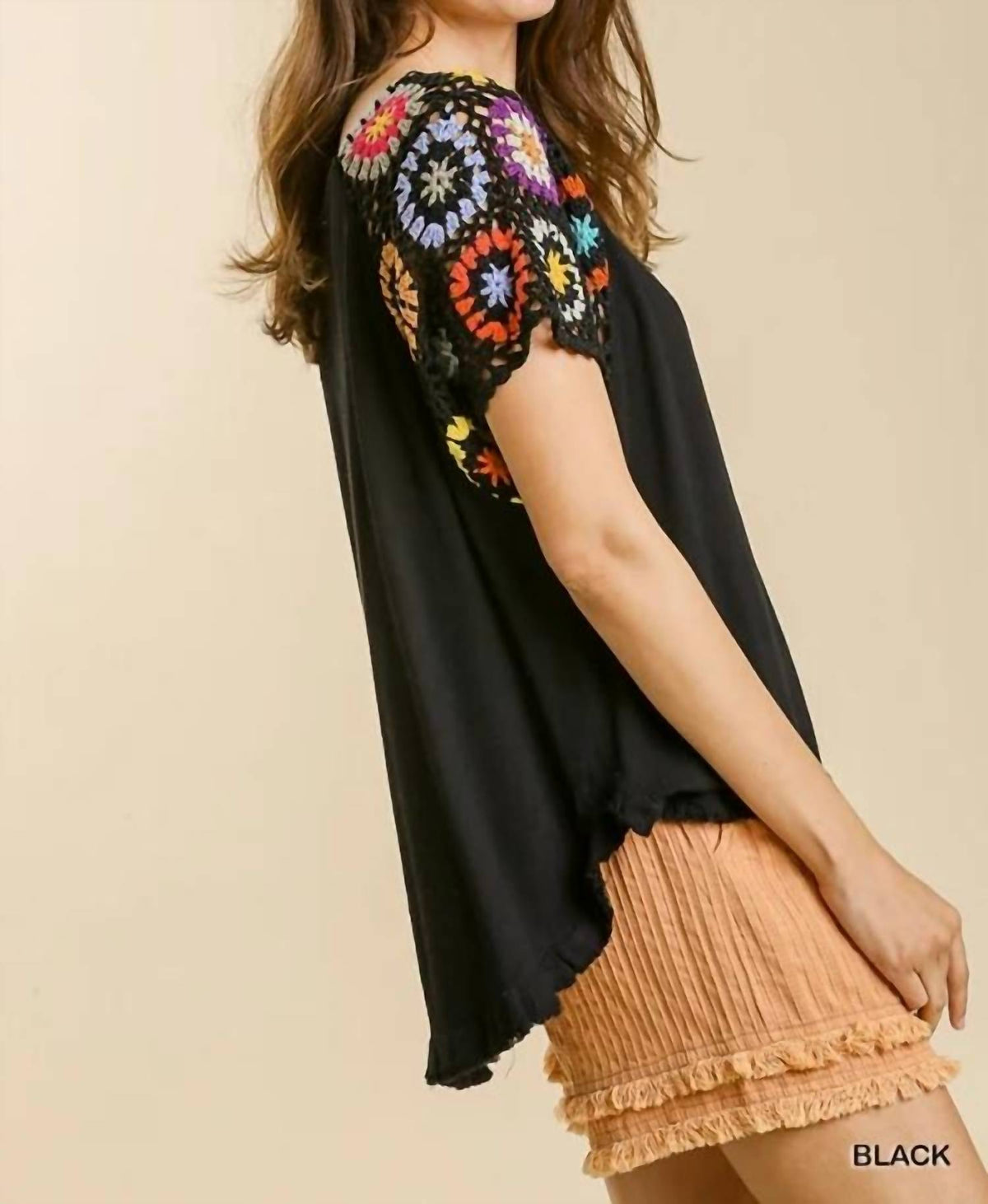Umgee - Donna Crochet Sleeve Frayed Top