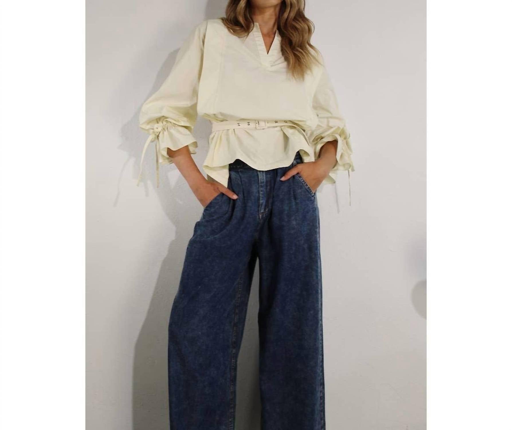 Mulla - Pleated In Back Cotton Blouse