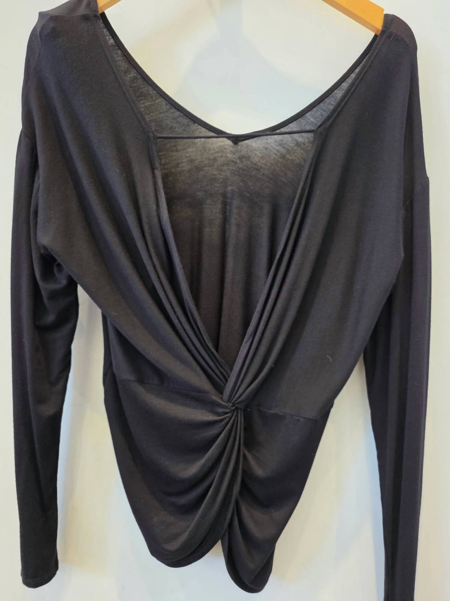 Vava - Women's Deep V-neck Relaxed Long Sleeve Top With Horizontal Bar Detail